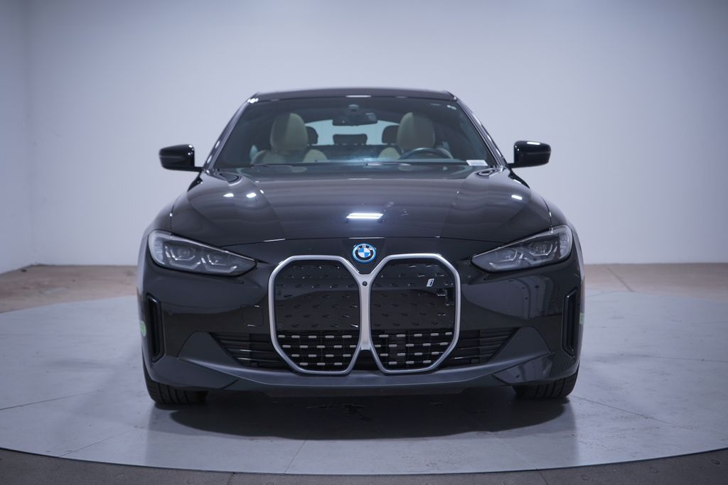 Thumbnail: 2023 BMW i4 - 4