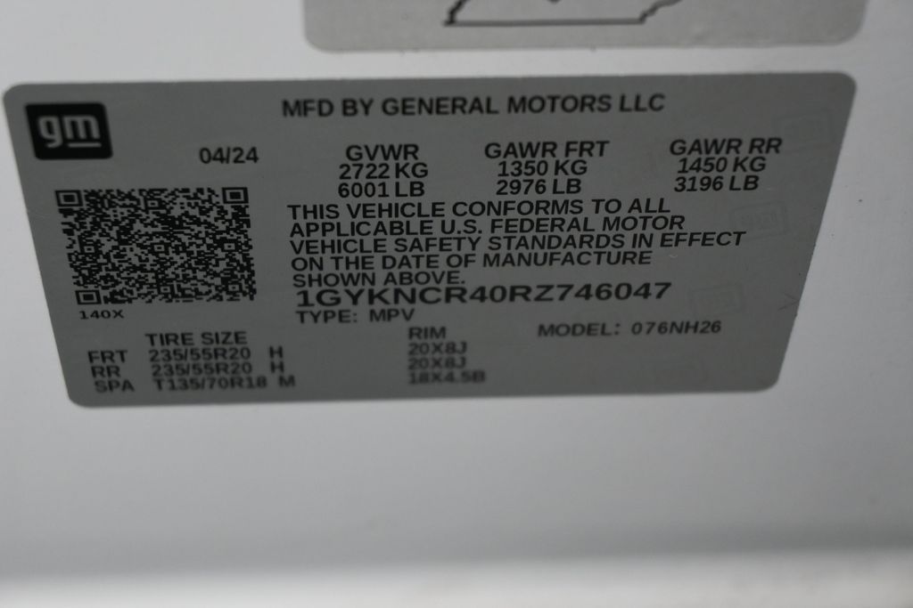 Used 2024 Crystal White Tricoat Cadillac Premium Luxury image 20
