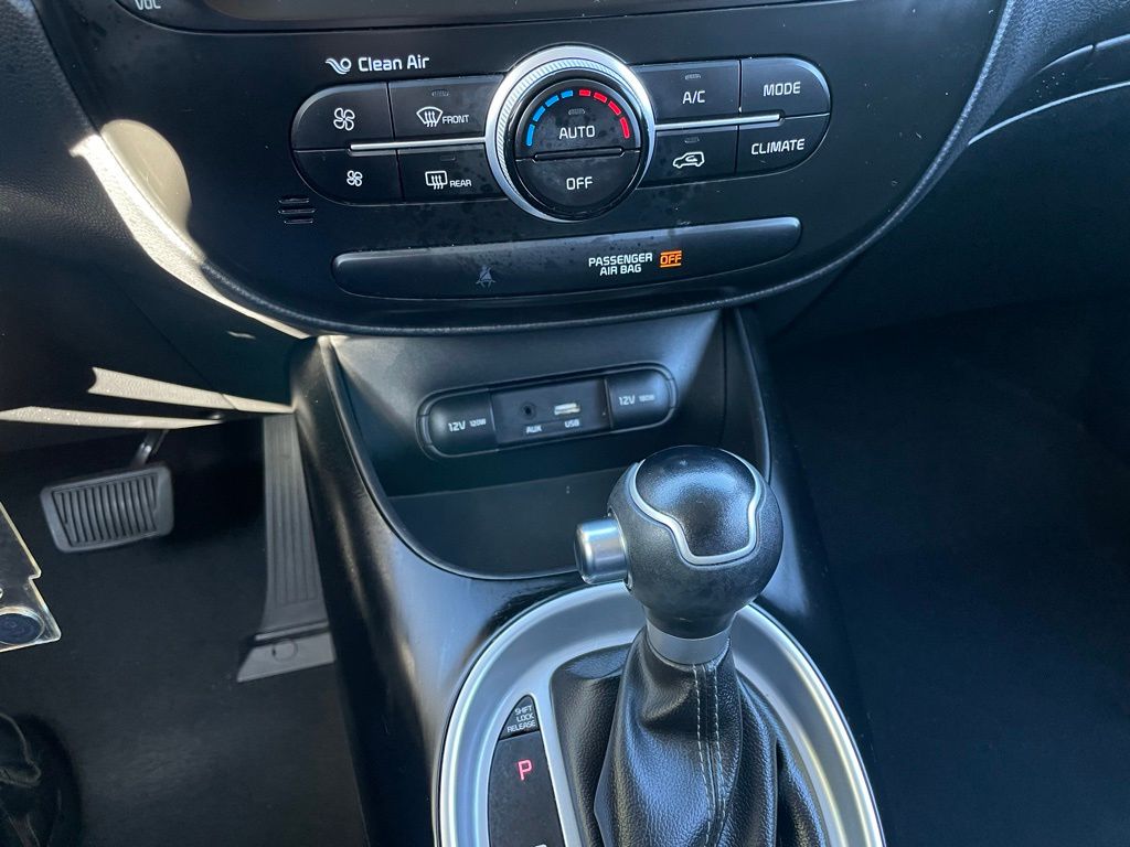 Thumbnail: 2018 Kia Soul - 18