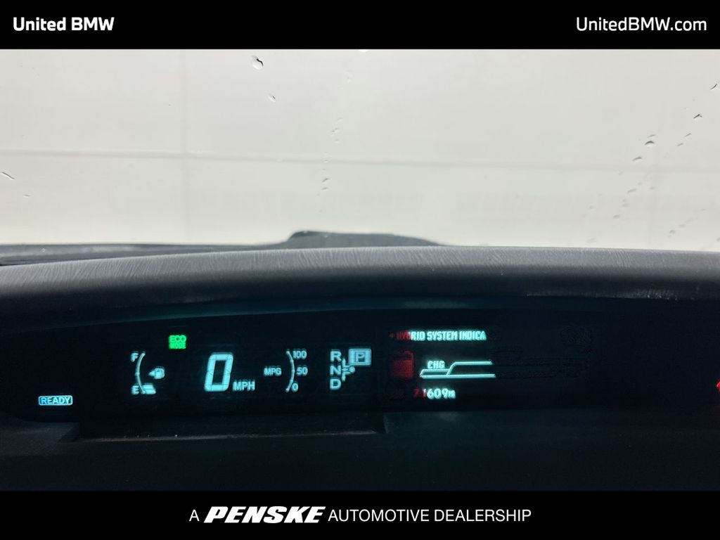 2011 Toyota Prius  15