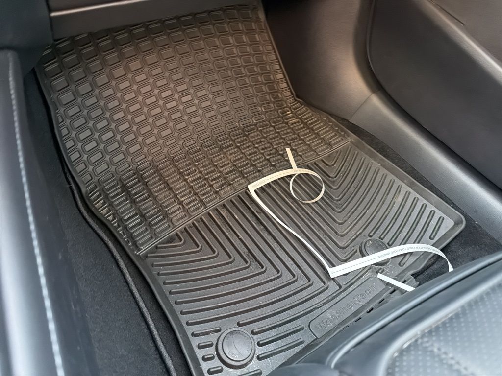 Certified Used 2025 White Mazda 2.5 S image 22