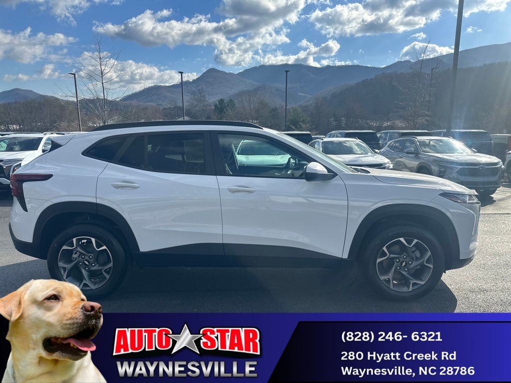 new 2025 Chevrolet Trax car, priced at $24,565