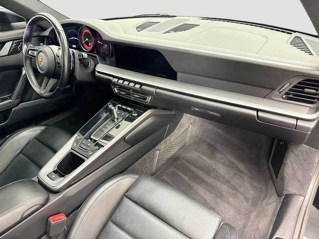 Thumbnail: 2021 Porsche 911 - 16