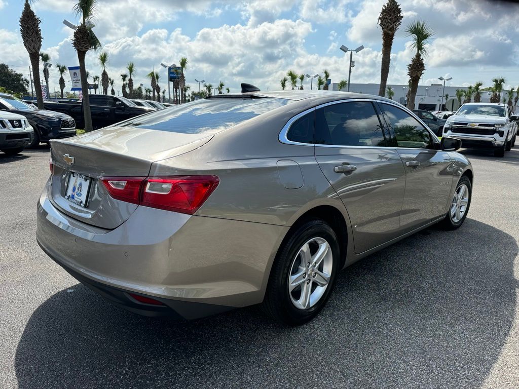 2024 Chevrolet Malibu LS 7