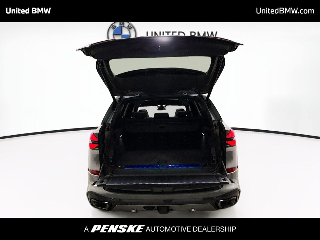 Thumbnail: 2026 BMW X5 - 14