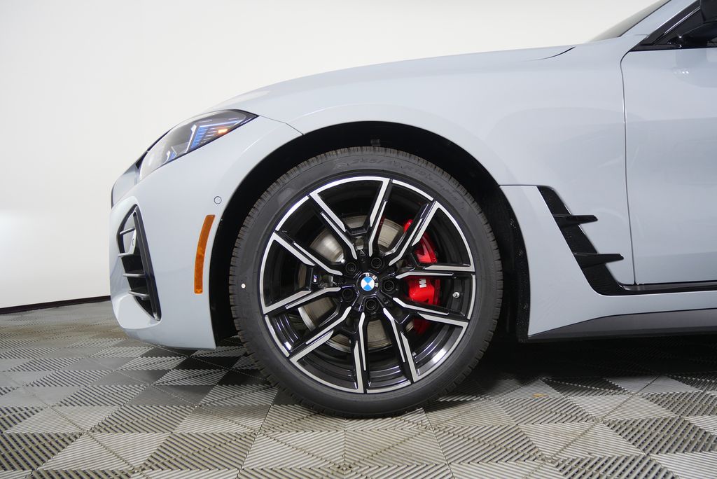 Thumbnail: 2026 BMW 4 Series - 8