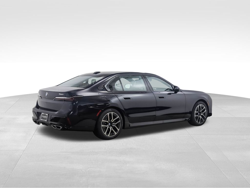 Thumbnail: 2025 BMW 7 Series - 5