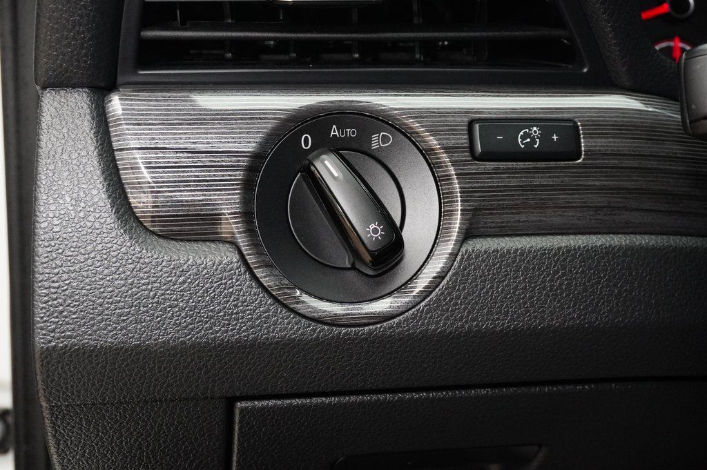 Used Car 2022 Volkswagen Passat  2.0t R-line For Sale Under $20,000 In Weatherford, Texas