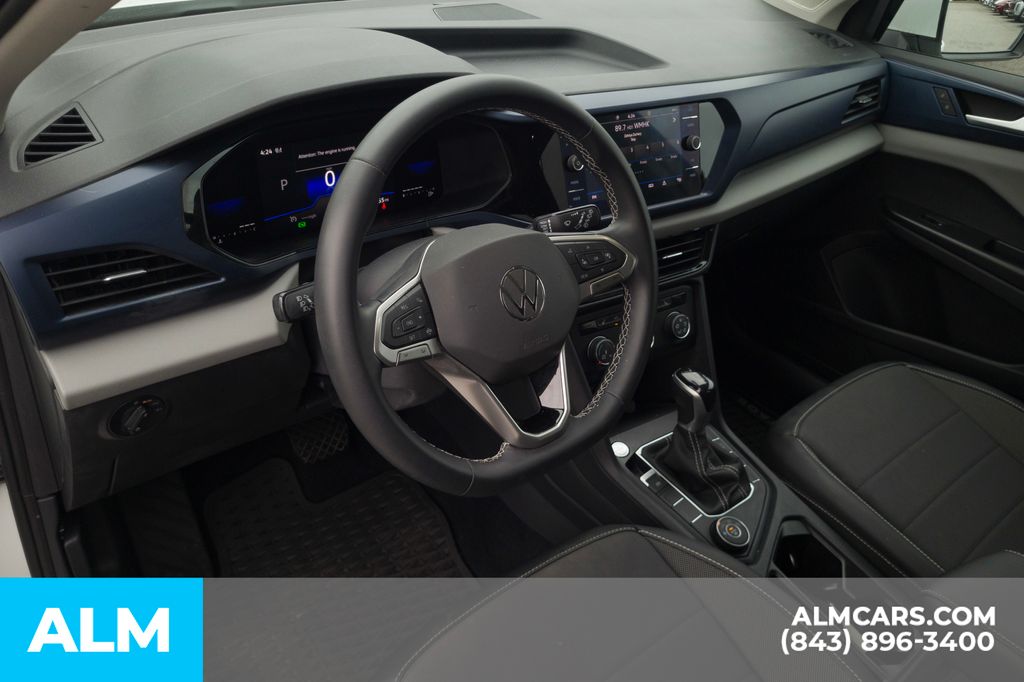 Used 2022 Black Volkswagen 1.5T SE image 14