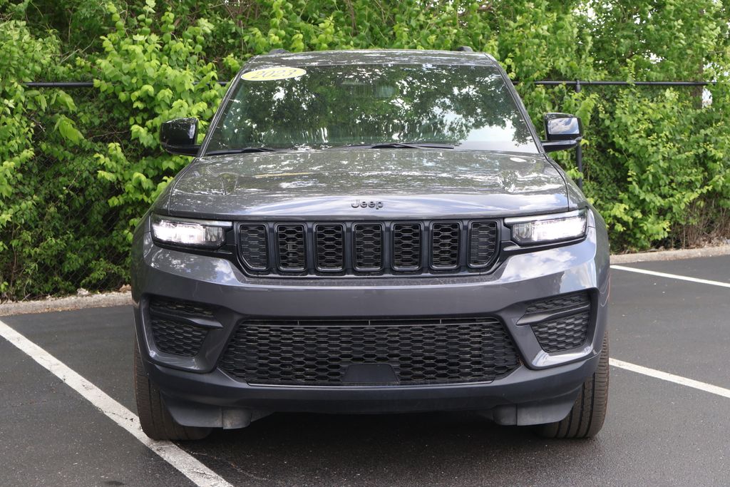 Thumbnail: 2023 Jeep Grand Cherokee - 2