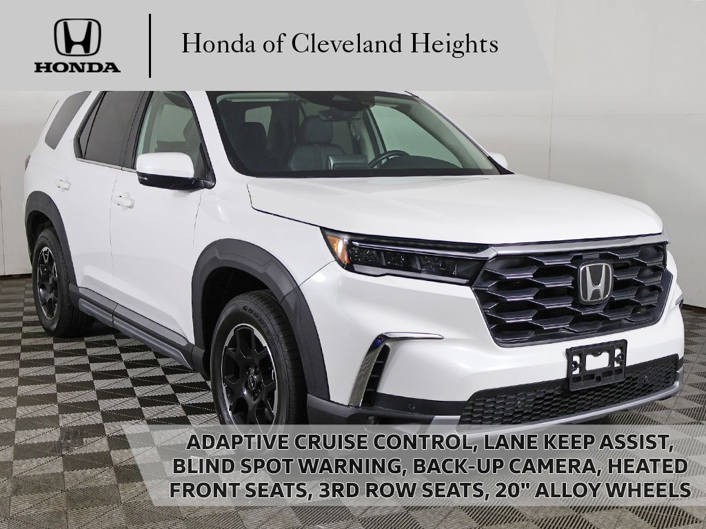 Platinum White Pearl 2025 Honda Pilot SUV / Crossover All-Wheel Drive Automatic