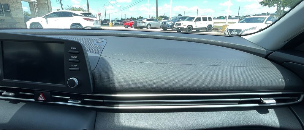 2022 Hyundai Elantra SE Red at DeMontrond Auto Country