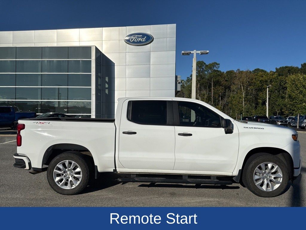 2022 Chevrolet Silverado 1500 LTD 4WD Crew Cab Short Bed Custom