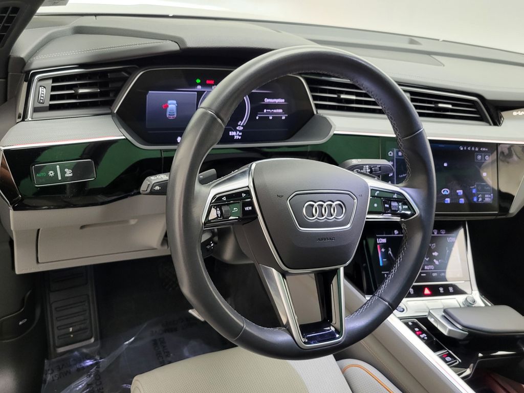 Thumbnail: 2024 Audi Q8 e-tron - 26