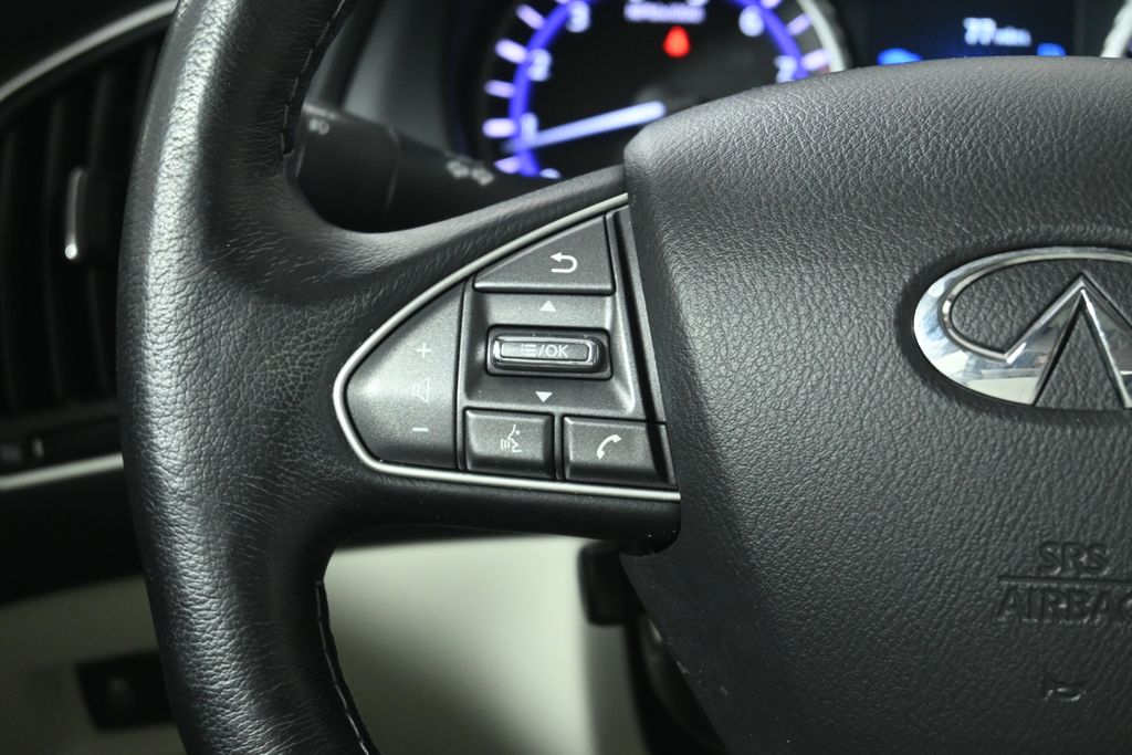 2017 INFINITI Q50 Premium 17