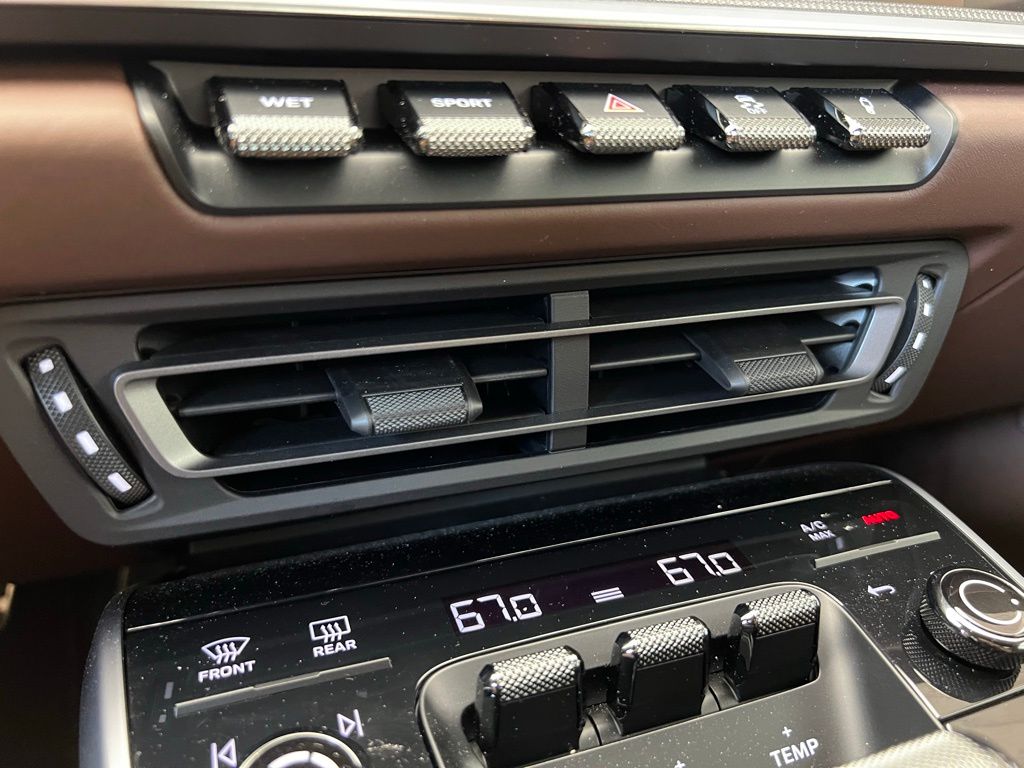 Thumbnail: 2024 Porsche 911 - 12