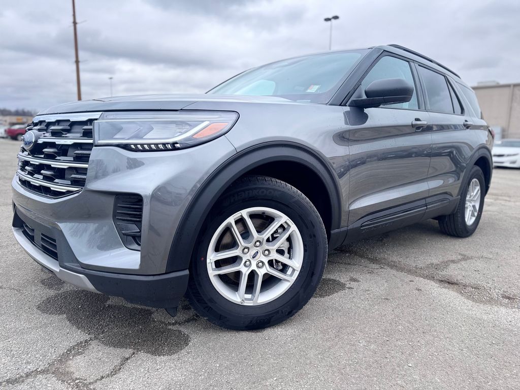 2025 Ford Explorer Active RWD