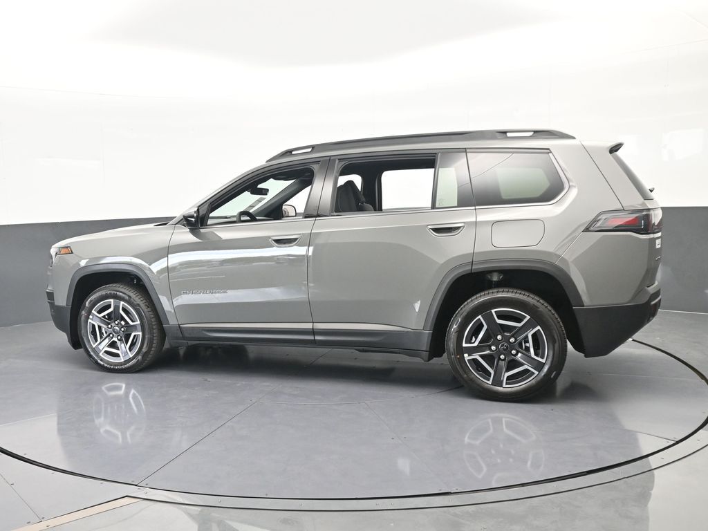 New 2026 Sting-Gray Clearcoat Jeep Laredo image 3