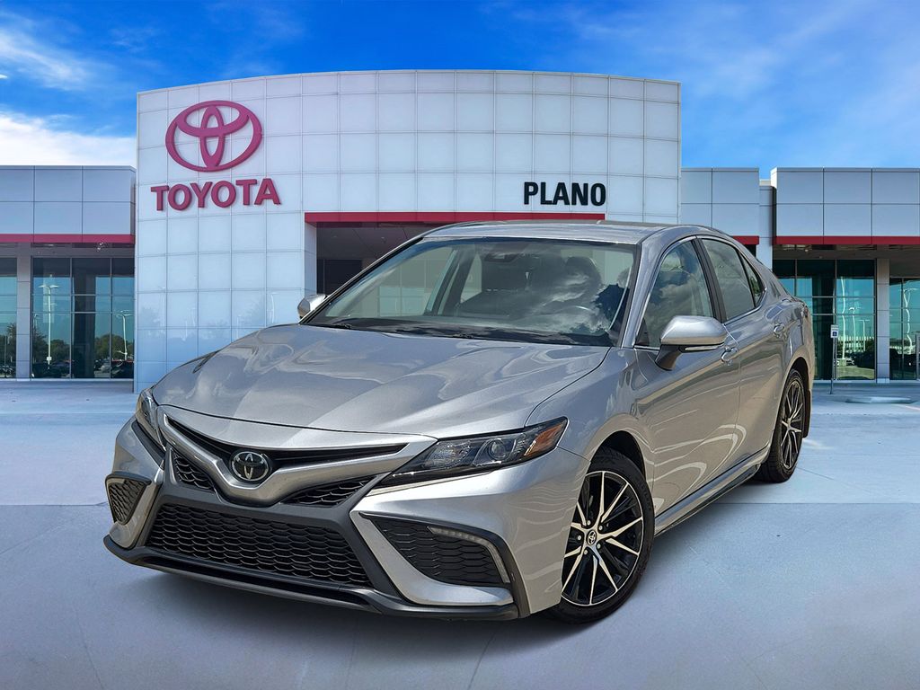 Celestial Silver Metallic 2024 Toyota Camry Sedan Front-Wheel Drive 8-Speed Automatic