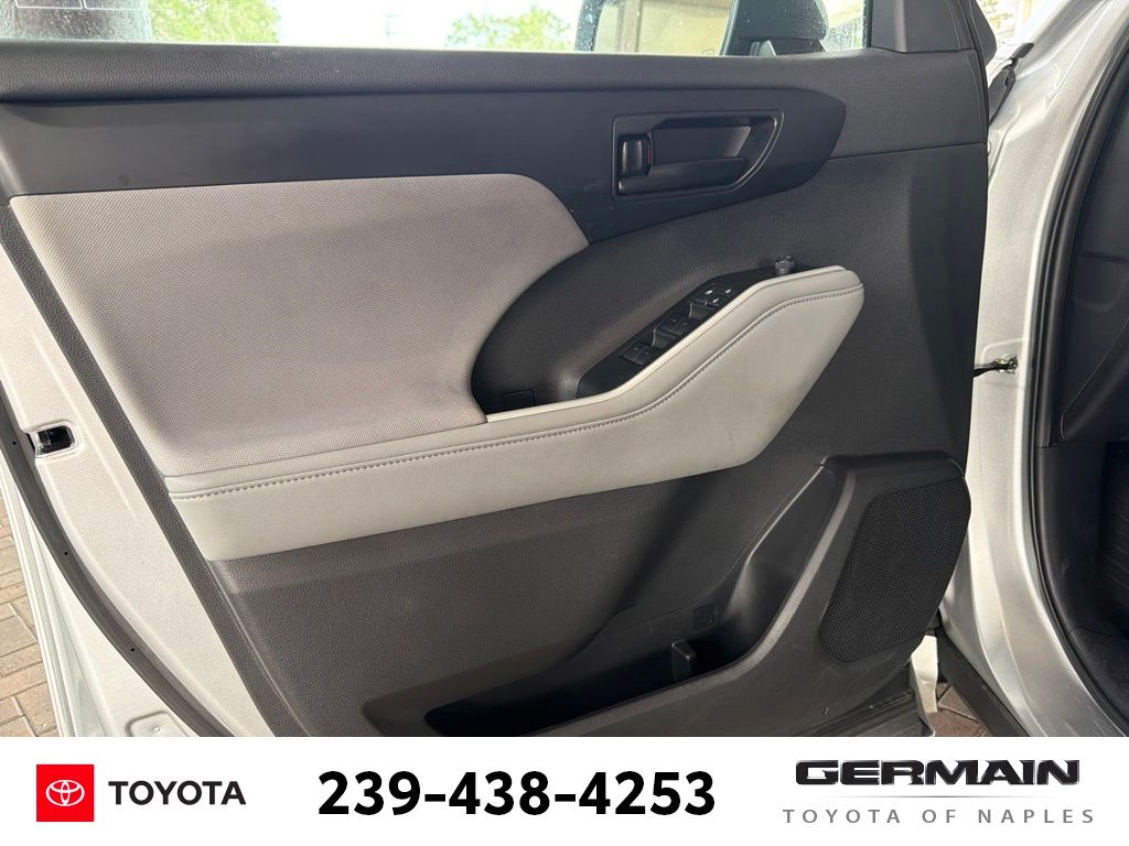 Used 2023 Silver Toyota LE image 13