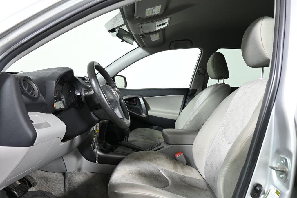 2009 Toyota RAV4 Base 3