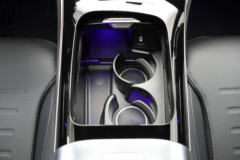 Thumbnail: 2026 Mercedes-Benz GLC - 27