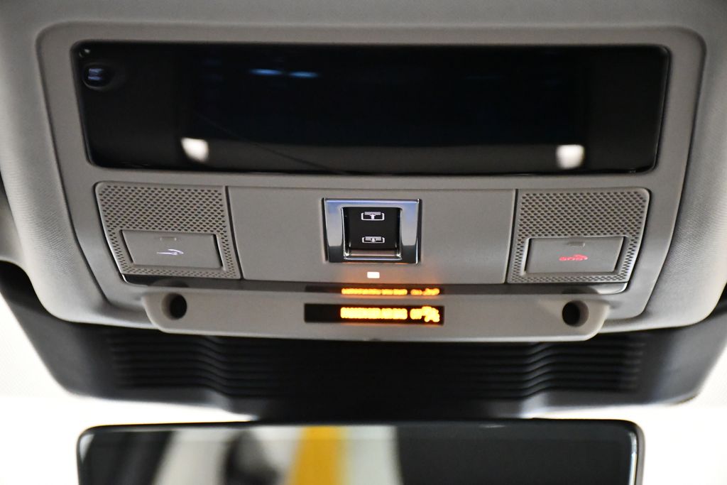 Thumbnail: 2025 Land Rover Discovery Sport - 17