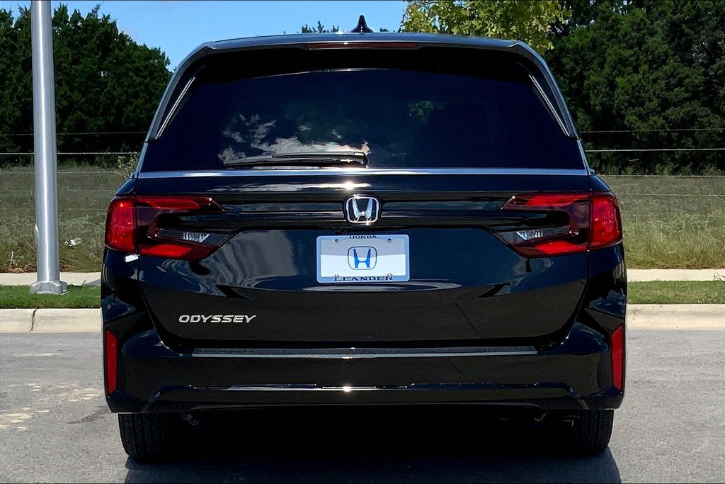 2025 Honda Odyssey EX-L 4