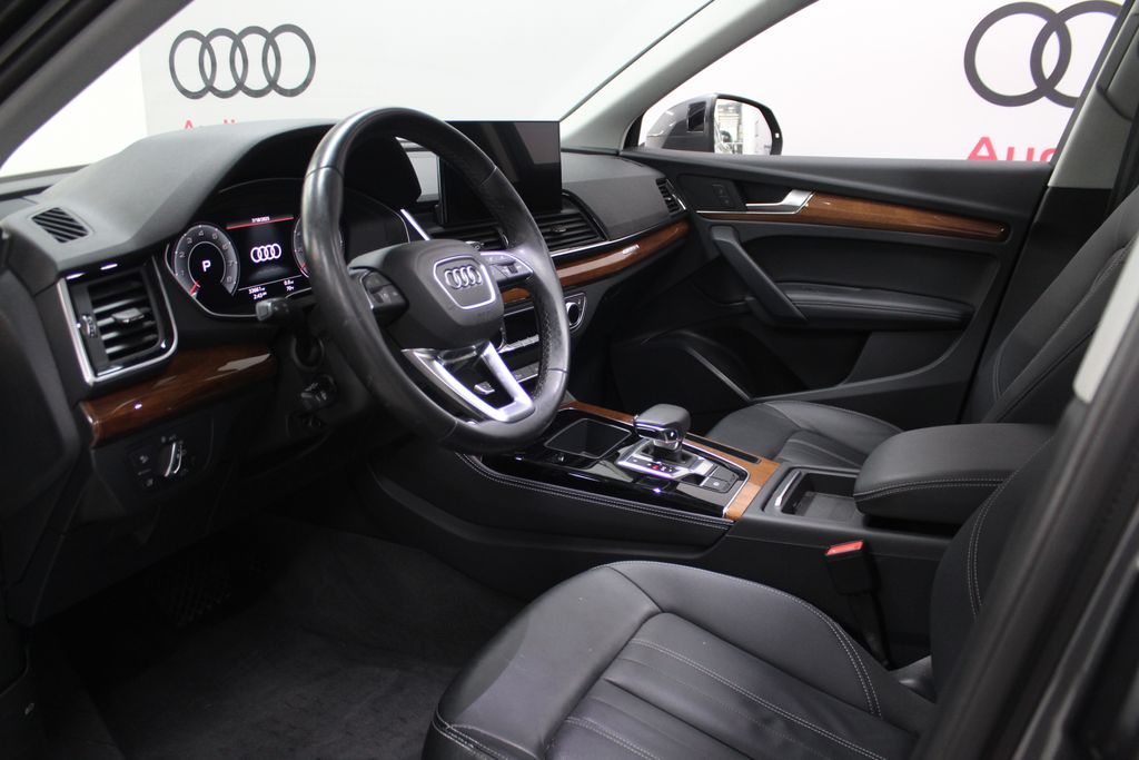 Thumbnail: 2022 Audi Q5 - 11