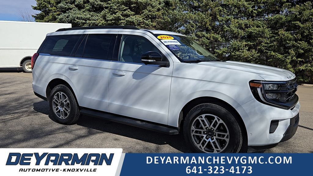 2025 Ford Expedition Active 4WD
