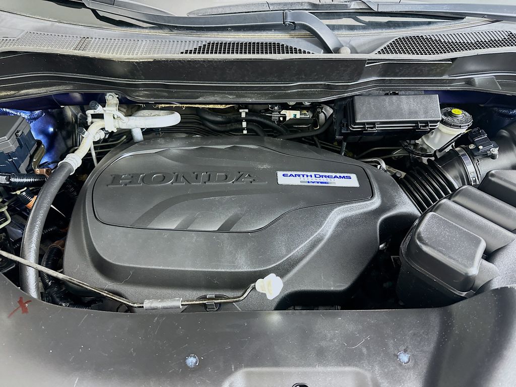 Thumbnail: 2017 Honda Pilot - 30