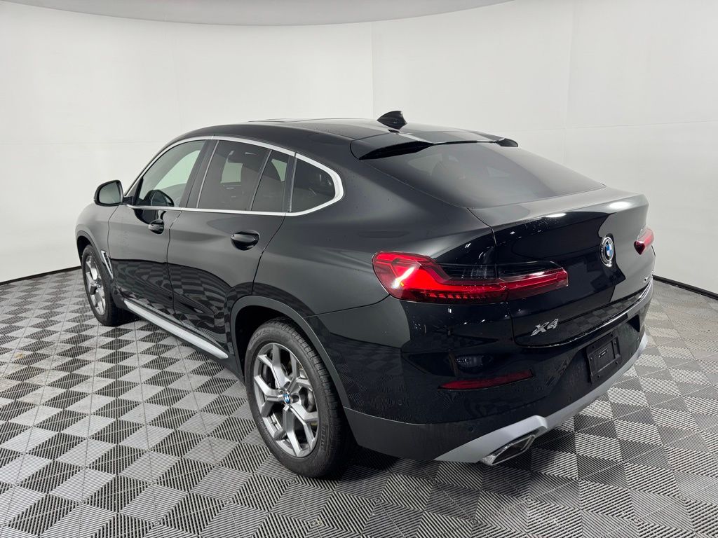 Thumbnail: 2025 BMW X4 - 7