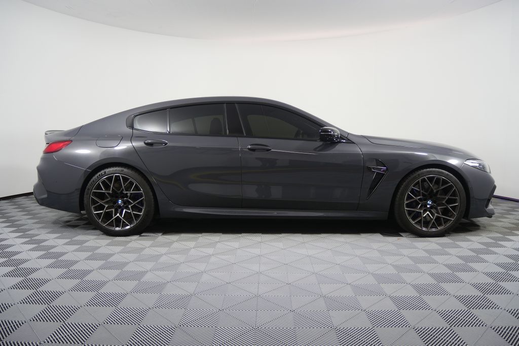 Thumbnail: 2021 BMW M8 - 2