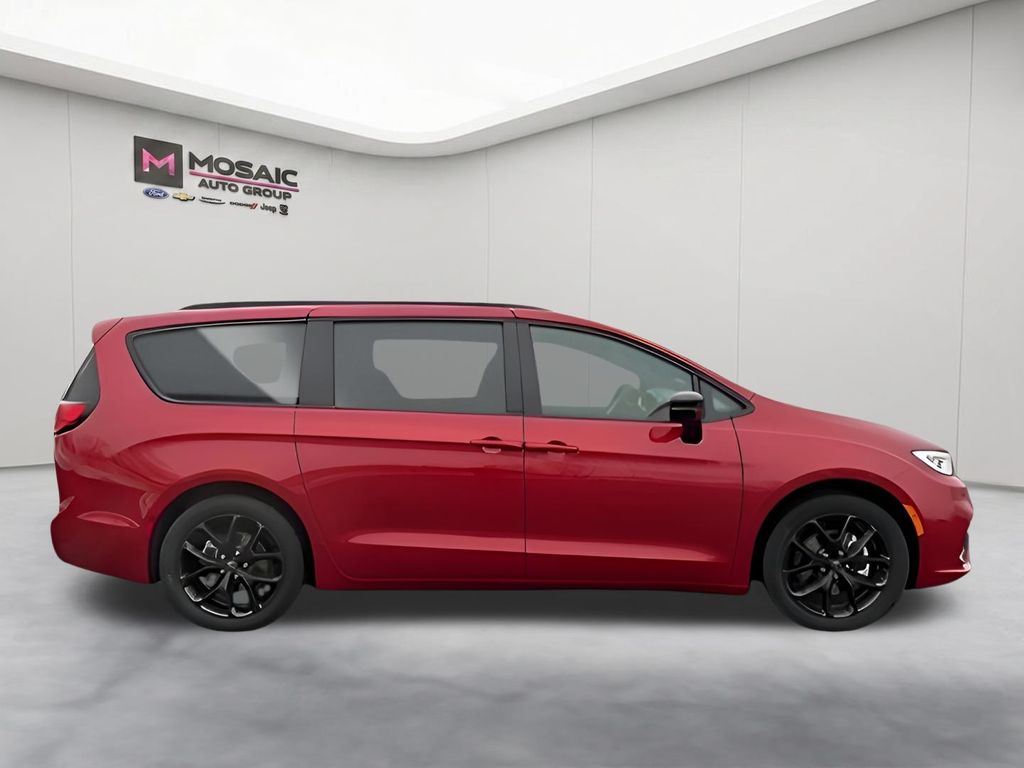 2026 Chrysler Pacifica