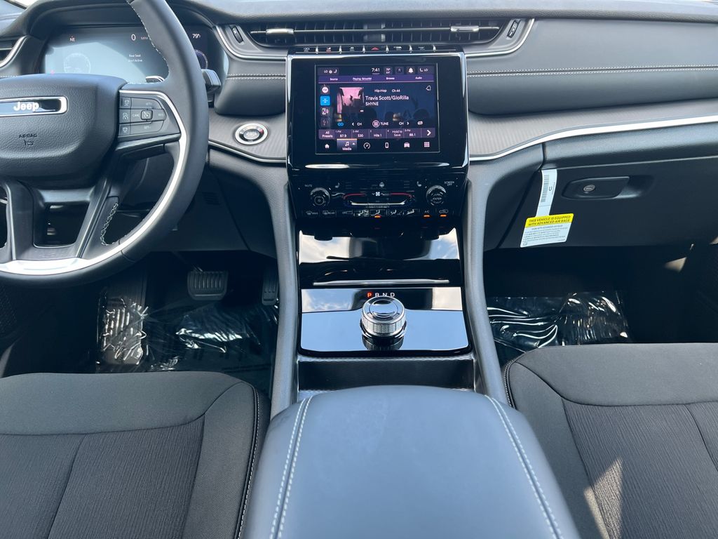 New Car 2025 Jeep Grand Cherokee  Laredo X For Sale Under $50,000 In Austin, Texas
