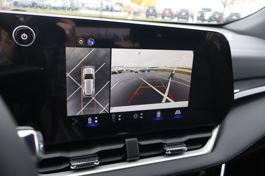 Thumbnail: 2026 Chevrolet Equinox - 25