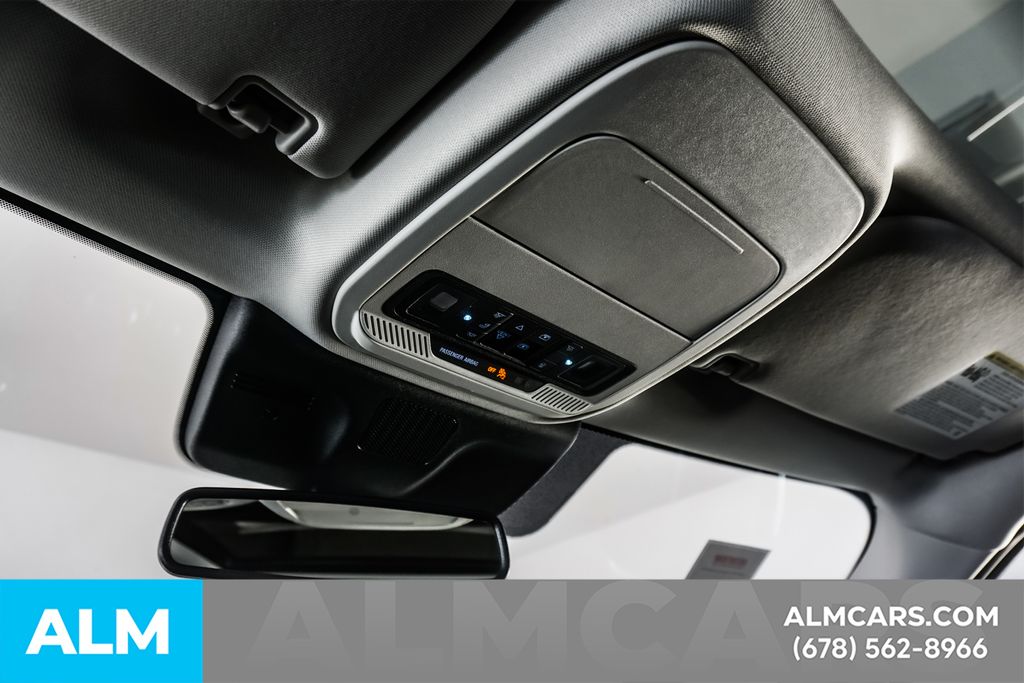 Used 2025 Black Ford Platinum image 64