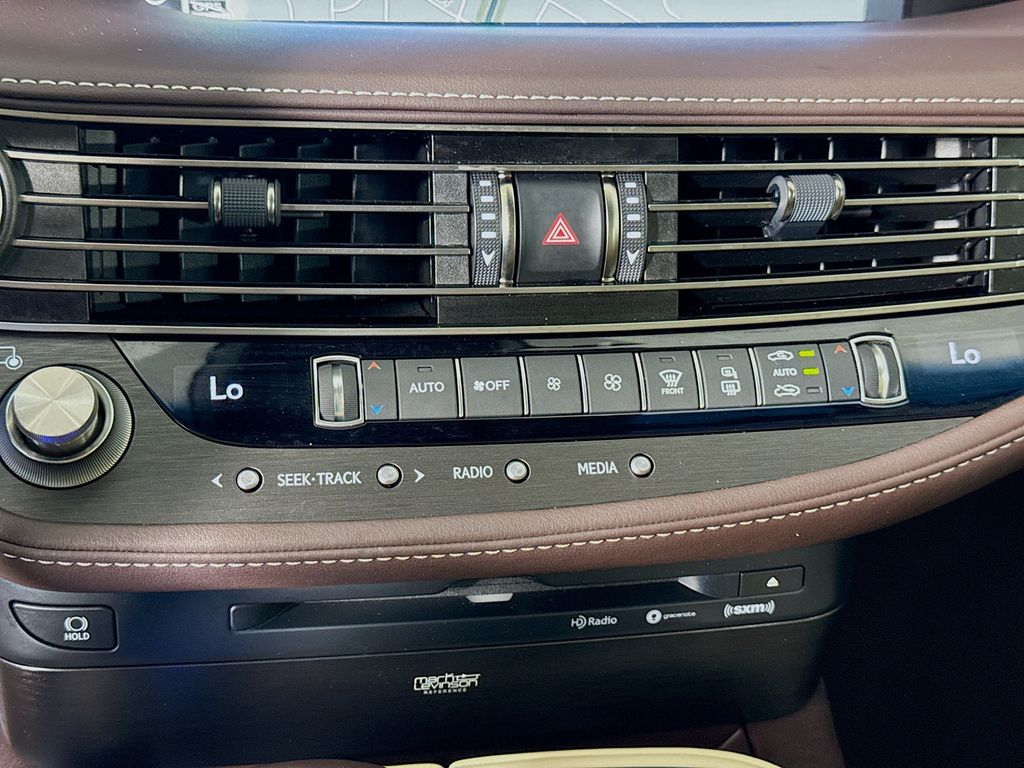 Thumbnail: 2020 Lexus LS - 16