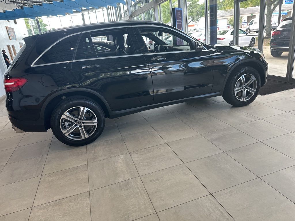 2019 Mercedes-Benz GLC GLC 300 9