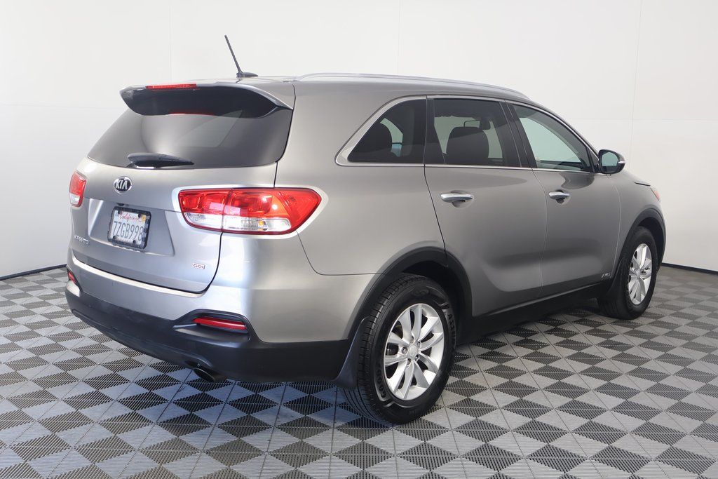 2017 Kia Sorento LX 4