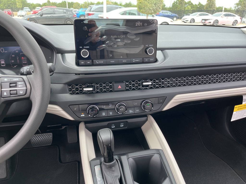 Thumbnail: 2025 Honda Accord - 9