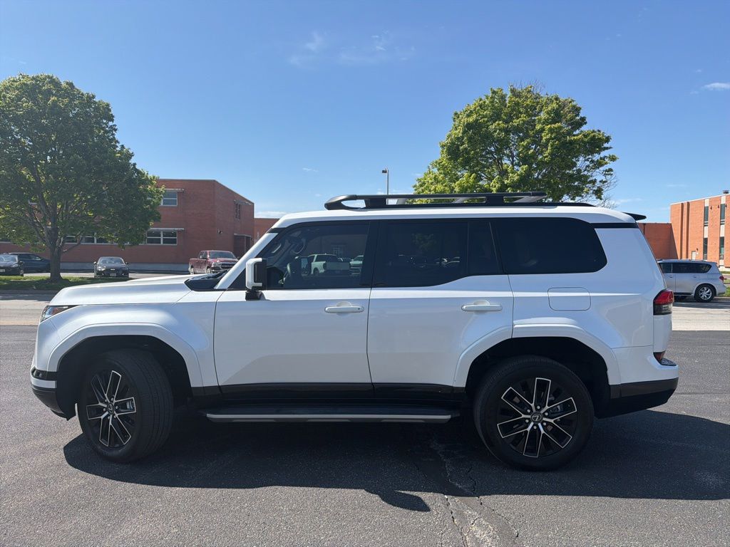 2024 Eminent White Pearl Lexus GX 550 Premium+ 4X4 SUV