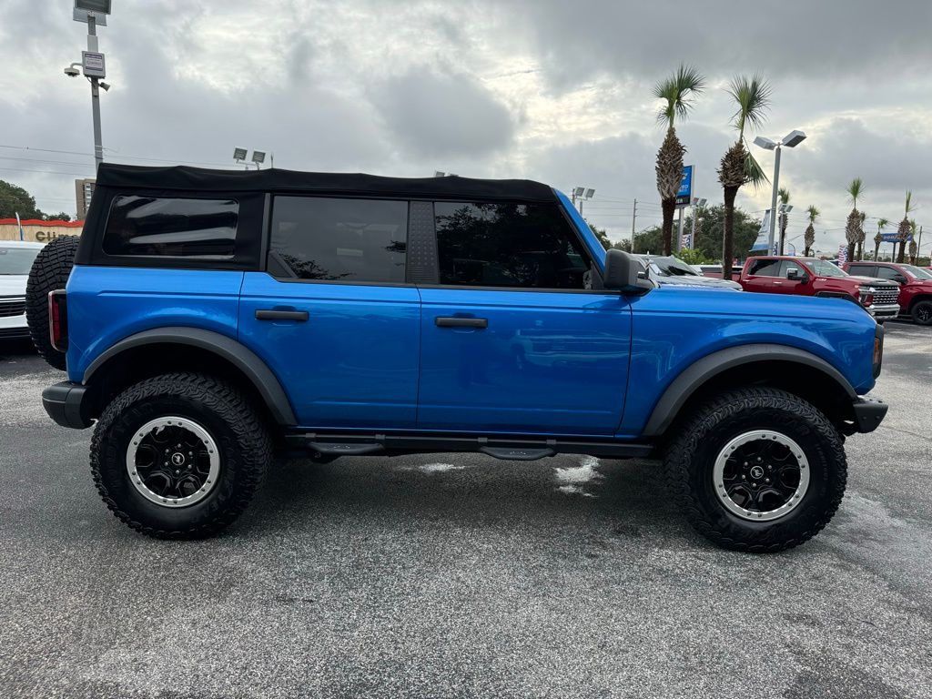 2022 Ford Bronco Black Diamond 9