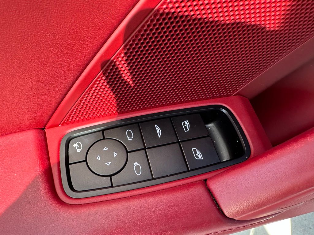 Thumbnail: 2023 Porsche 911 - 21