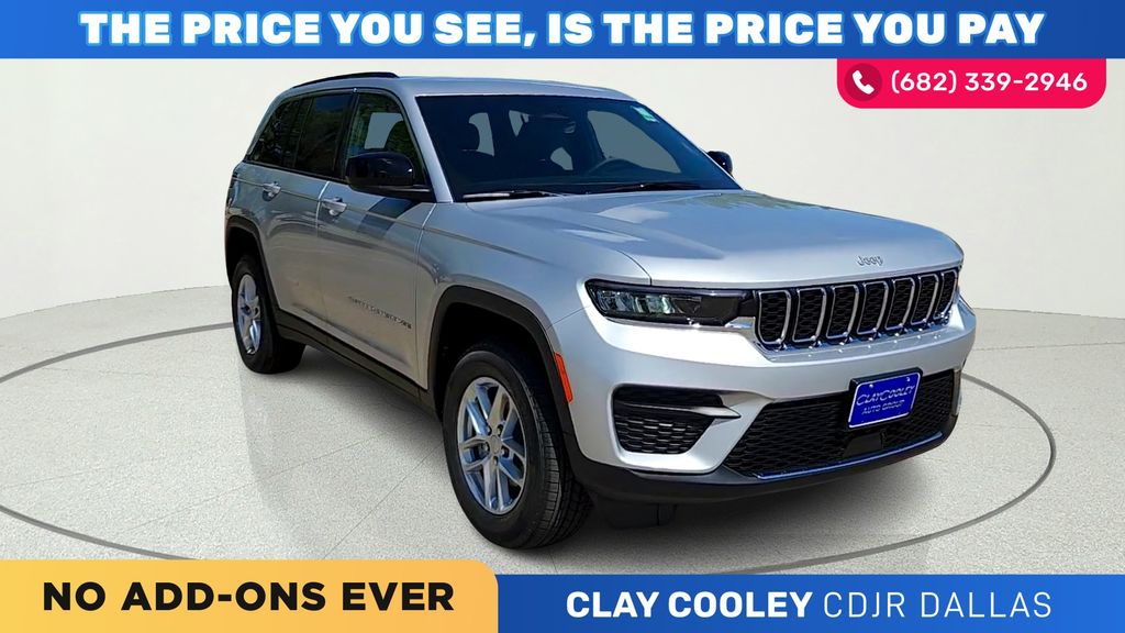 2026 Jeep Grand Cherokee Laredo