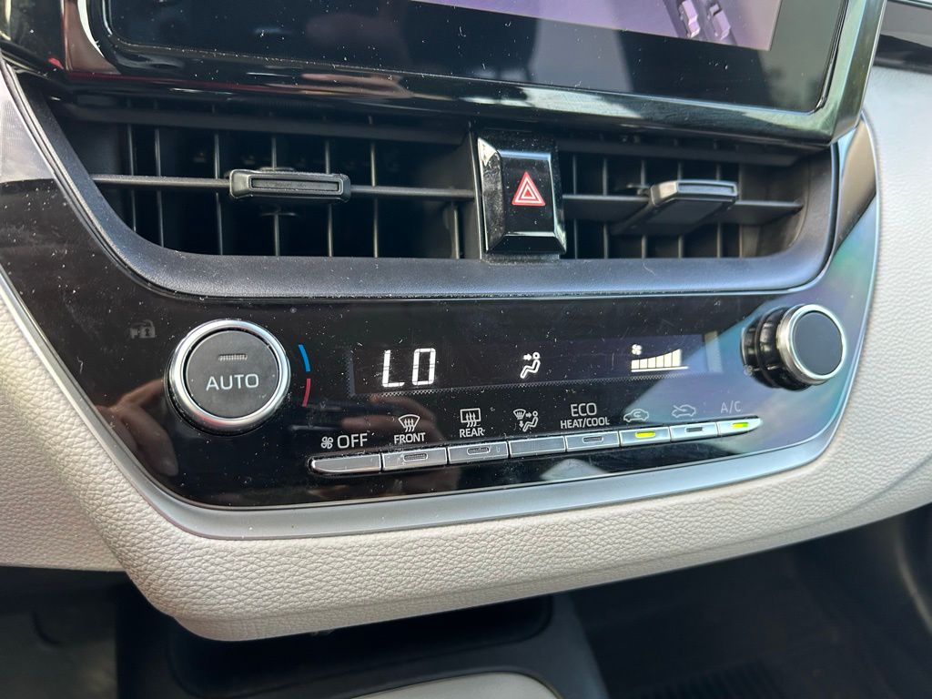 Thumbnail: 2023 Toyota Corolla - 25