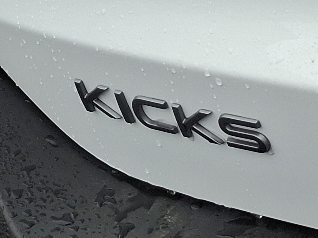 Thumbnail: 2026 Nissan Kicks - 9