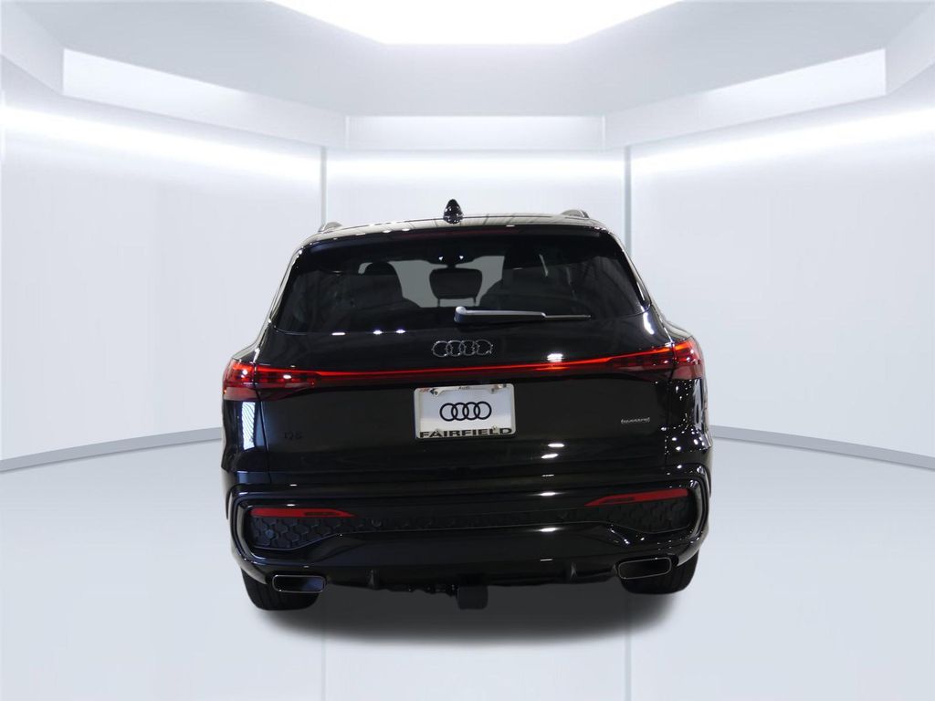 Thumbnail: 2026 Audi Q5 - 4