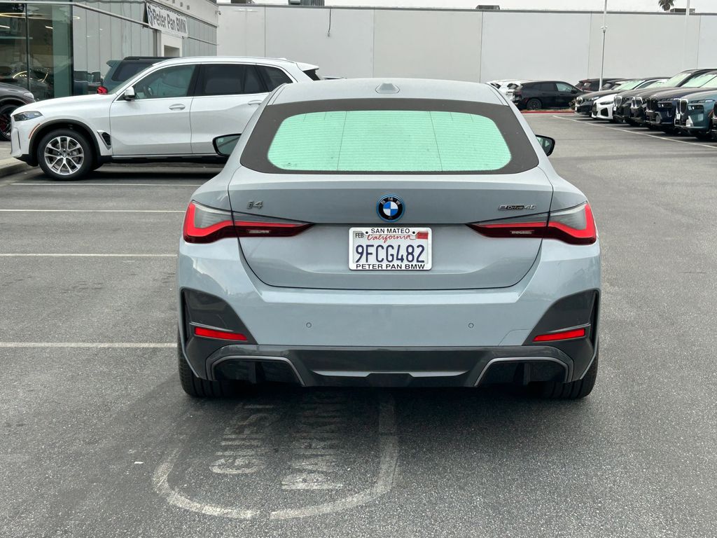 Thumbnail: 2023 BMW i4 - 4