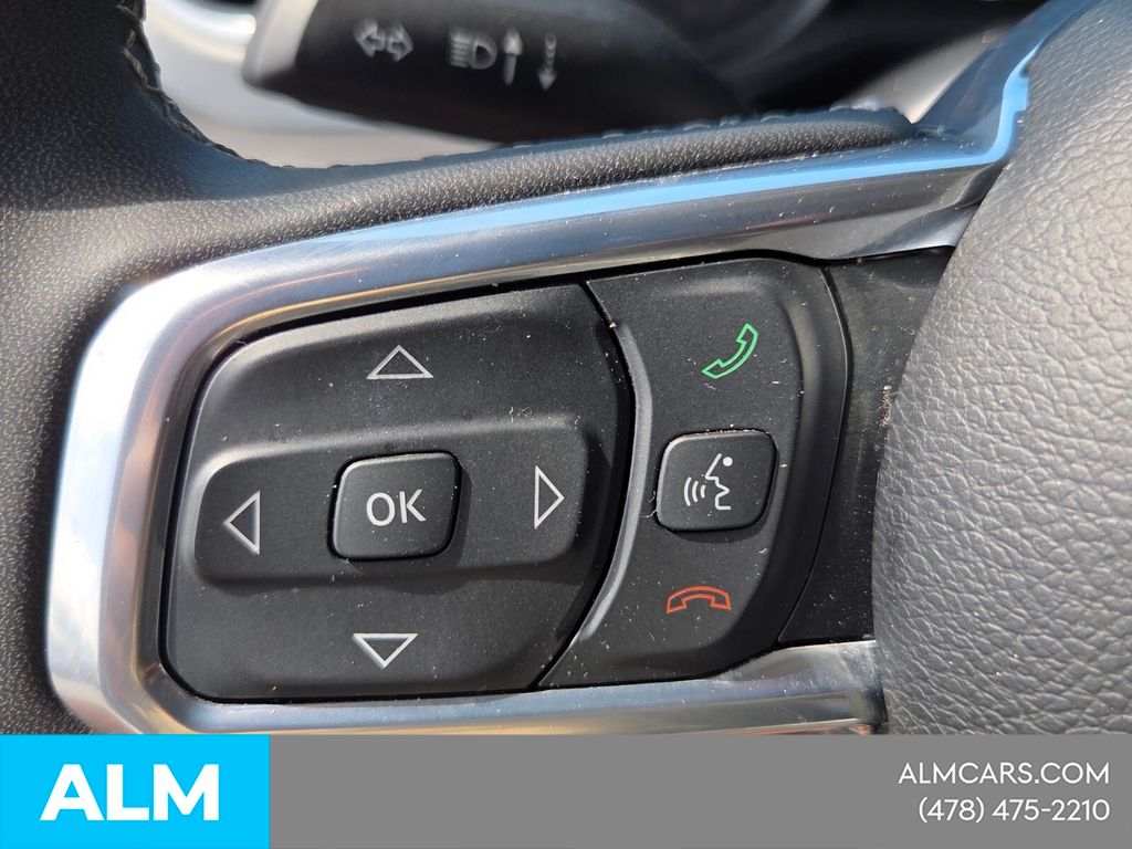 Used 2025 Black Jeep Sahara image 25